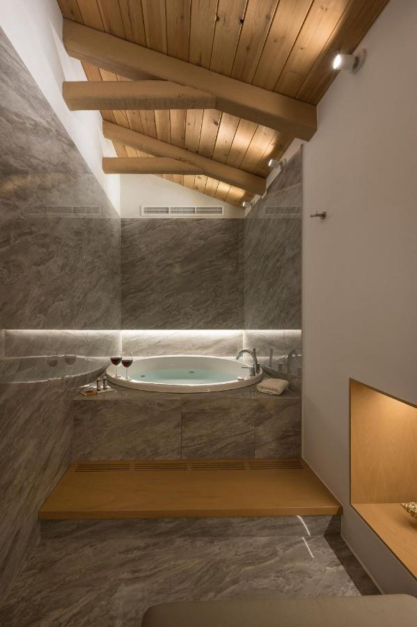 Mirabile Luxury Suites Ханья Экстерьер фото